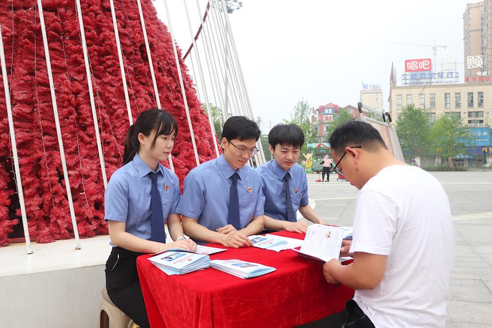 c83cfa45732b4ae49cb5c08ab01fbdaa.jpg